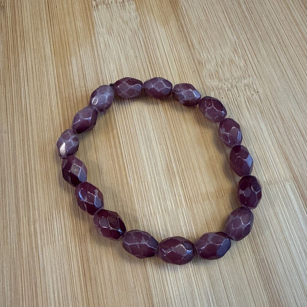 PURPLE SMALL BEADED BRACELET ON ELASTIC UNBRANDED